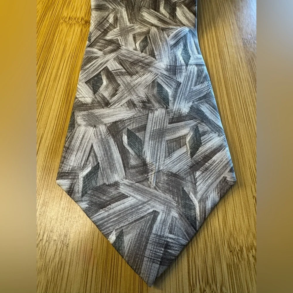 Pierre Cardin Men's Designer Brushed Silver Geometric Pattern Silk Tie